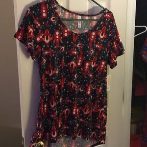 LuLaRoe Classic T.  Size Small. With tags!